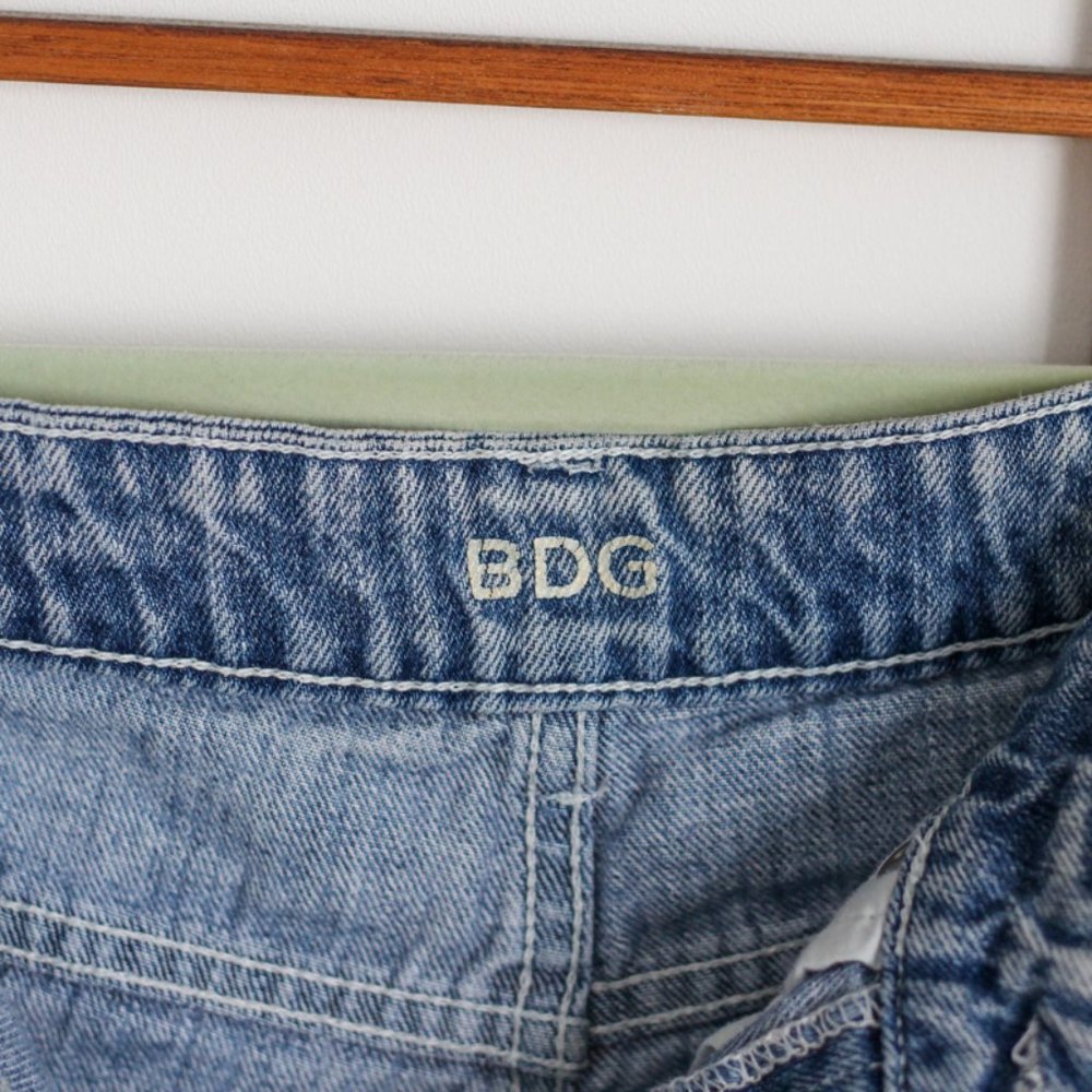 BDG High Rise Jean Shorts - Picture 2 of 5